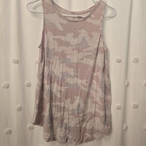 Old Navy Luxe Pink and Cream Camouflage Tank Top Size S